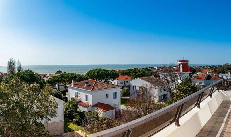 Gîte pour 6 personnes, avec vue et terrasse dans Plage du Chay - 4