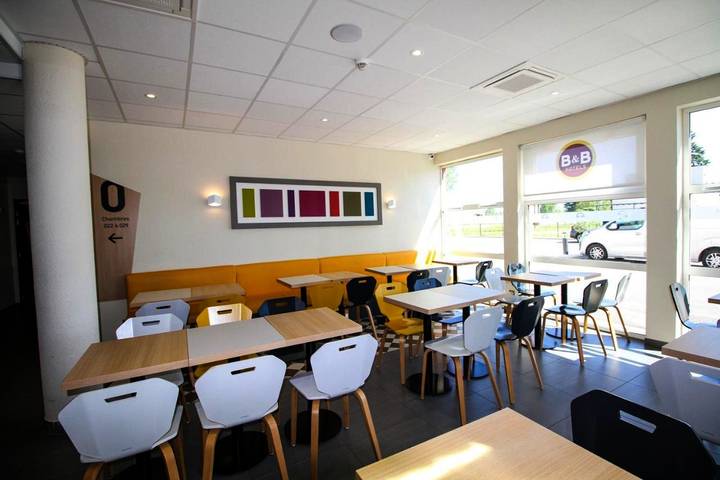 Hôtel pour 2 personnes, avec terrasse, animaux acceptés à Alixan - 4