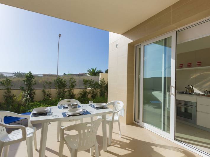 Ferienwohnung für 4 Personen, mit Terrasse und Garten in Marina di Ragusa
