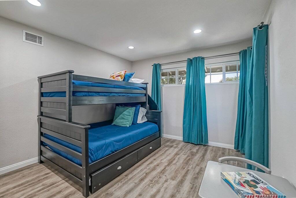 Funtierland + Adventure House + Close to Disney + Renovated+ Pool in Anaheim, Orange County