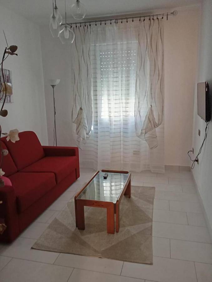 Appartamento per 5 persone, con giardino e panorama, adatto a famiglie con bambini in Porto Tolle
