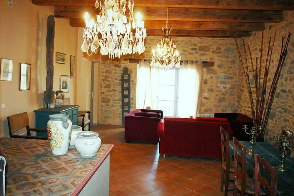 Gîte Baccarat, Domaine La Fourcade, Authentique et ancienne propriété in Capestang, Côte méditerranéenne (France)