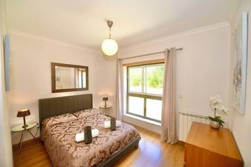 Location De Vacances pour 7 Personnes dans Nazaré, Leiria District, Photo 3