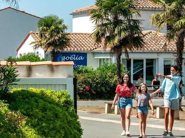 Camping pour 8 Personnes dans Saint-Georges-d'Oléron, Région de Rochefort, Photo 1