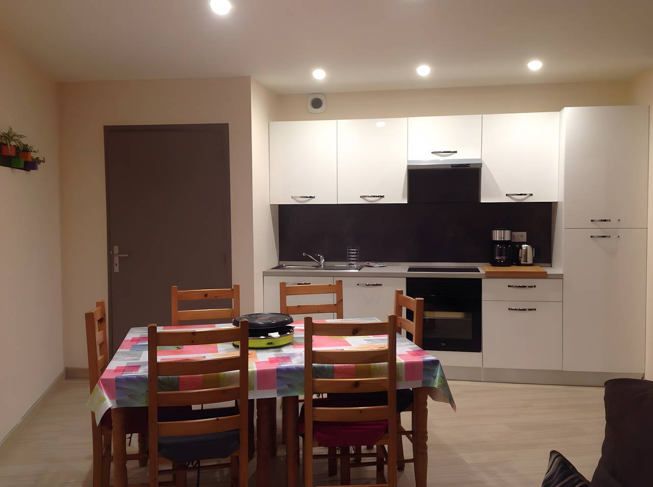 Appartement entier, Appartement « La Maison Des Bains De César » avec vue sur la montagne et Wi-Fi in Mont-Dore, Parc naturel régional des Volcans d'Auvergne