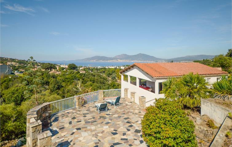 Holiday home for 8 people, with terrace - 1