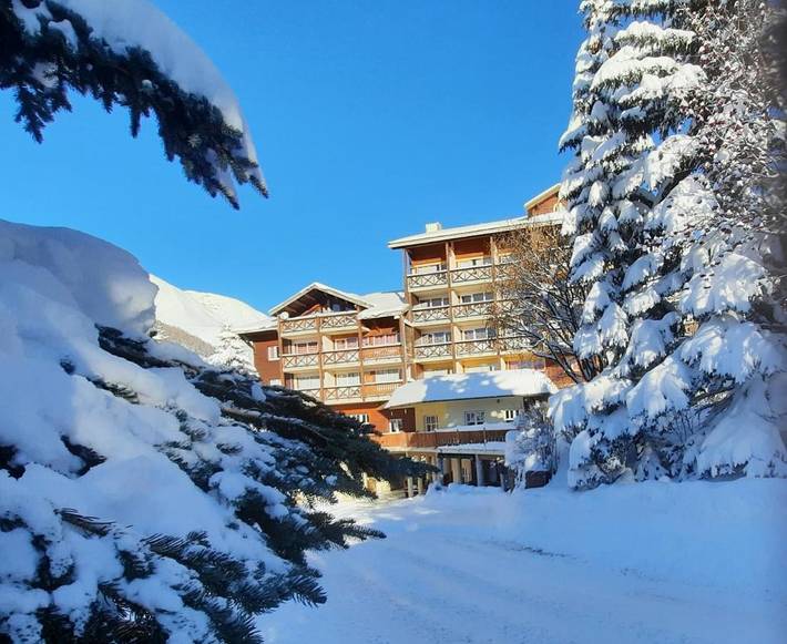 Hôtel pour 3 personnes, avec jardin et piscine ainsi que sauna et jacuzzi dans La Foux d'Allos - 2