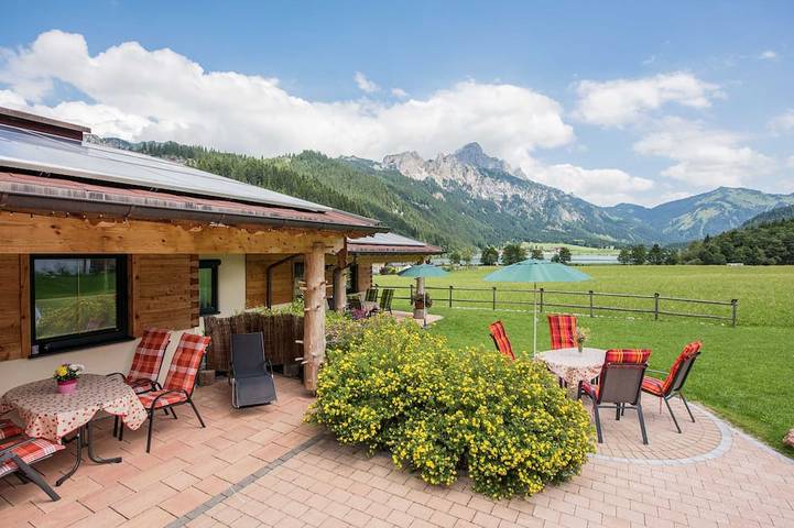 Blockhütte für 4 Personen, mit Terrasse und Sauna sowie Garten - 1