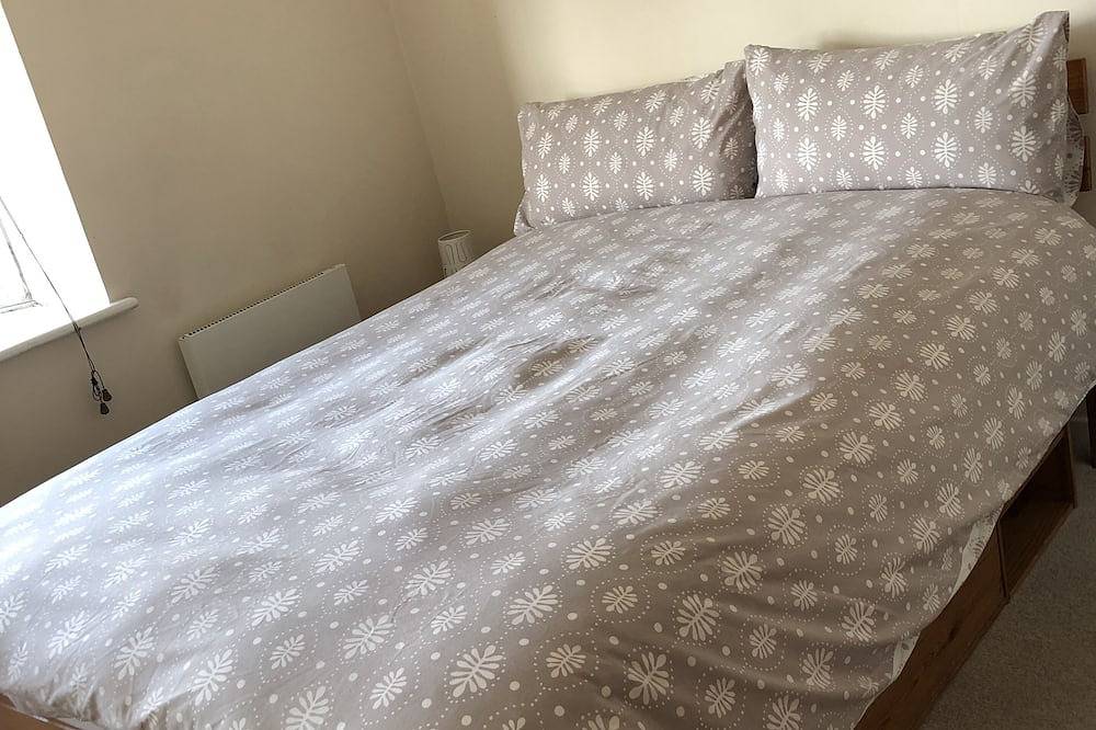 Entire apartment, Comfy 1 Bed Cardiff Bay Flat With Water Views- Wifi, Millenium Stadium Rugby in Cardiff Bay, Cardiff