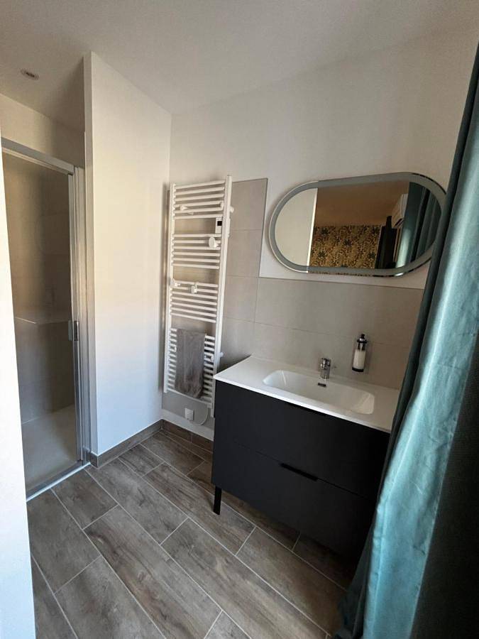 Location de vacances pour 18 personnes, avec piscine et jardin à Laurac-en-Vivarais - 4