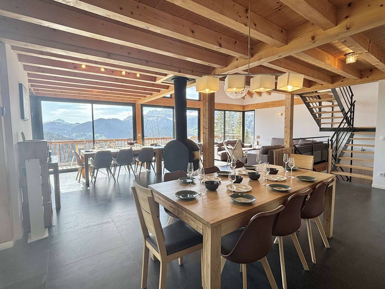 Luxuriöse 8-Zimmer-Hütte in Notre-Dame-de-Bellecombe mit Sauna, Jacuzzi und Bergblick in Notre-Dame-de-Bellecombe, Albertville und Umgebung