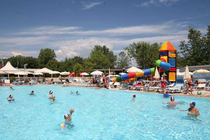 Wohnwagen für 5 Personen, mit Garten in Peschiera del Garda - 4