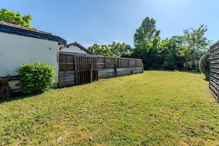 Maison de vacances « Profitez du spa toute l'année » avec terrasse privée, jardin et Wi-Fi in La Teste-de-Buch, Région d'Arcachon