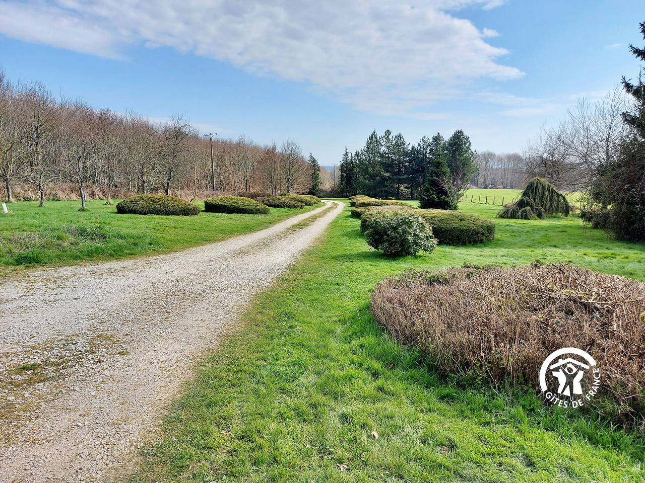 Geräumiges Haus, Haustiere erlaubt - Ravigny in Ravigny, Parc naturel régional Normandie-Maine