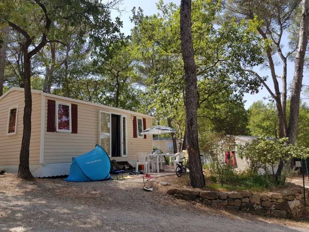 Camping 3 étoiles - Piscine  - ccbbhgd in Peynier, Aix-en-Provence en omgeving