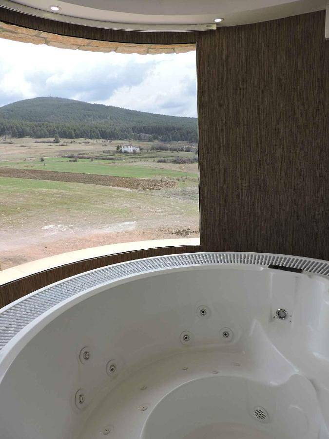 Chalet para 12 personas, con Balcón y Jacuzzi además de Terraza y Jardín en Serranía de Cuenca - 2