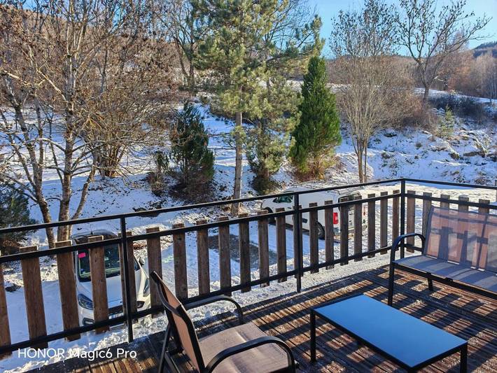 Gîte pour 9 personnes, avec terrasse ainsi que vue sur le lac et vue à La Bréole - 3