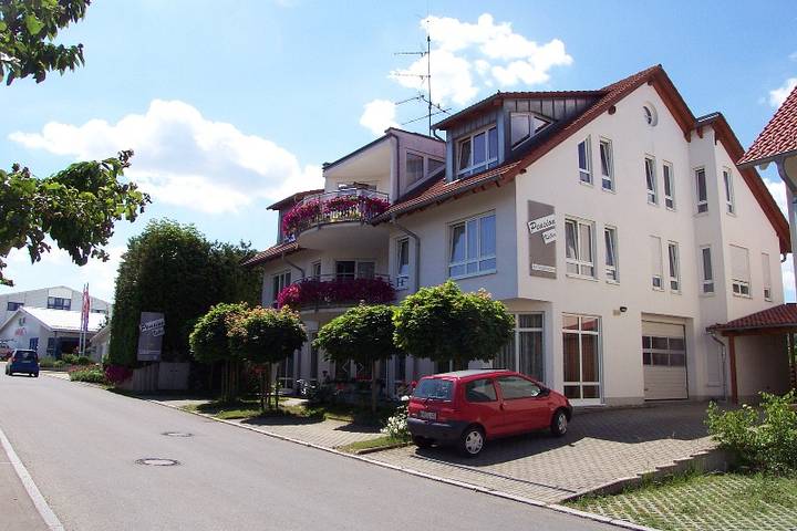 Pension Keller - Ch. Keller - Einzelzimmer, Du/Wc in Reichenau, Untersee