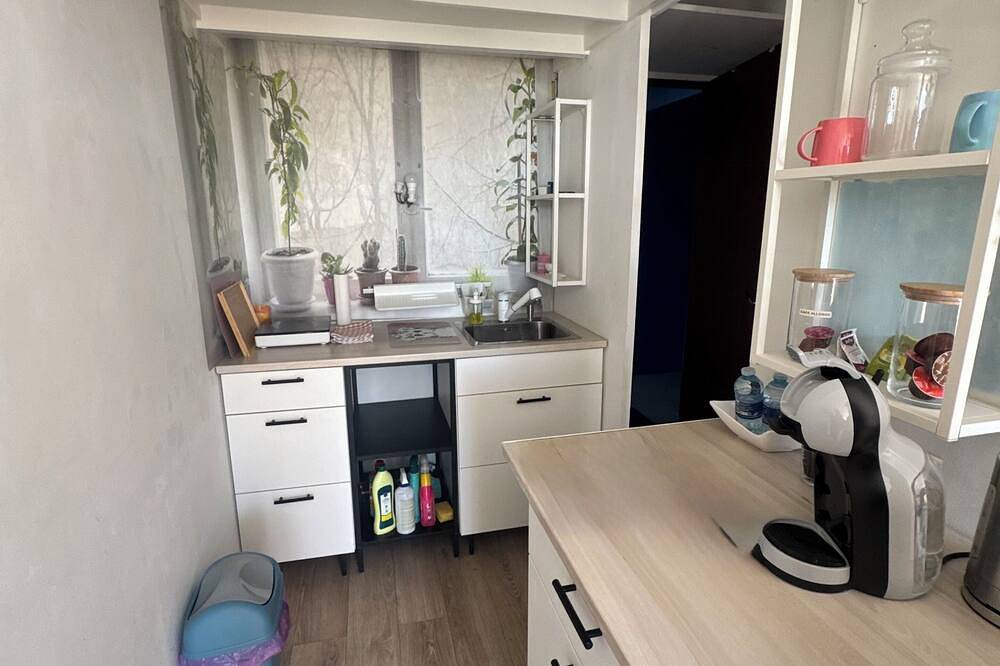 Entire apartment, City center studio in Vendôme, Loire Valley