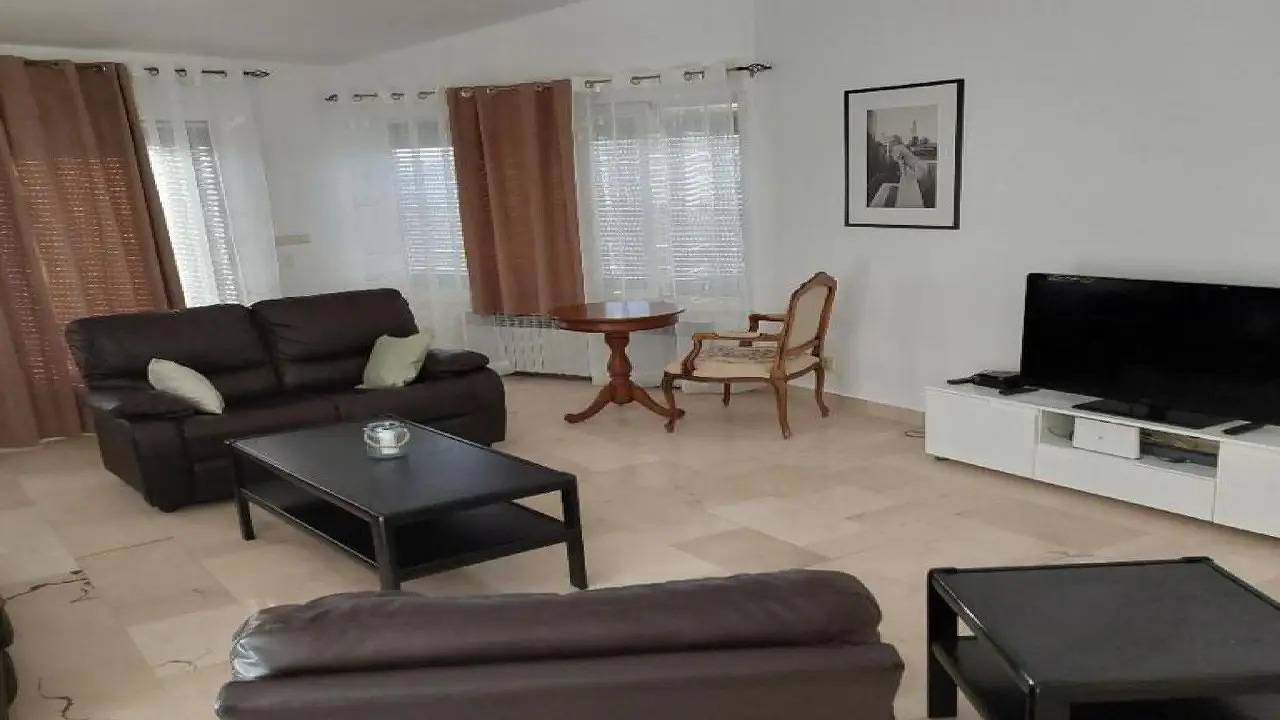 Ganze Ferienwohnung, Ferienwohnung für 6 Personen (150 m²) in Kožino in Strand Kožino, Zadar (Kommun)