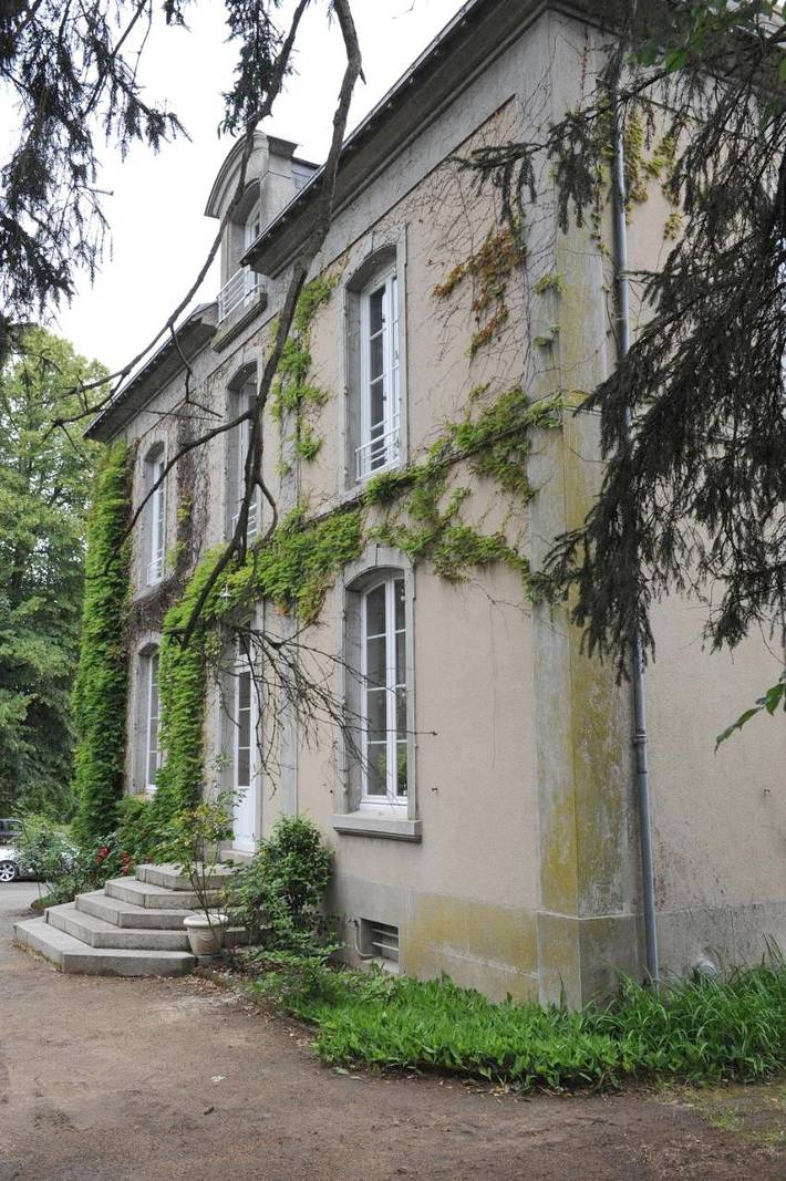 Chambre d’hôte pour 2 personnes, avec piscine et vue ainsi que vue sur le lac et jardin à Yvré-l'Évêque - 2