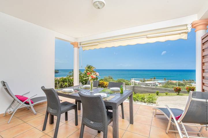 Gîte pour 4 personnes, avec terrasse à Le Diamant - 3