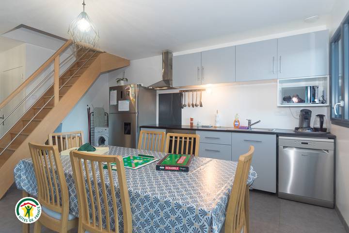 Gîte pour 4 personnes, avec jardin, animaux acceptés dans l' Isère