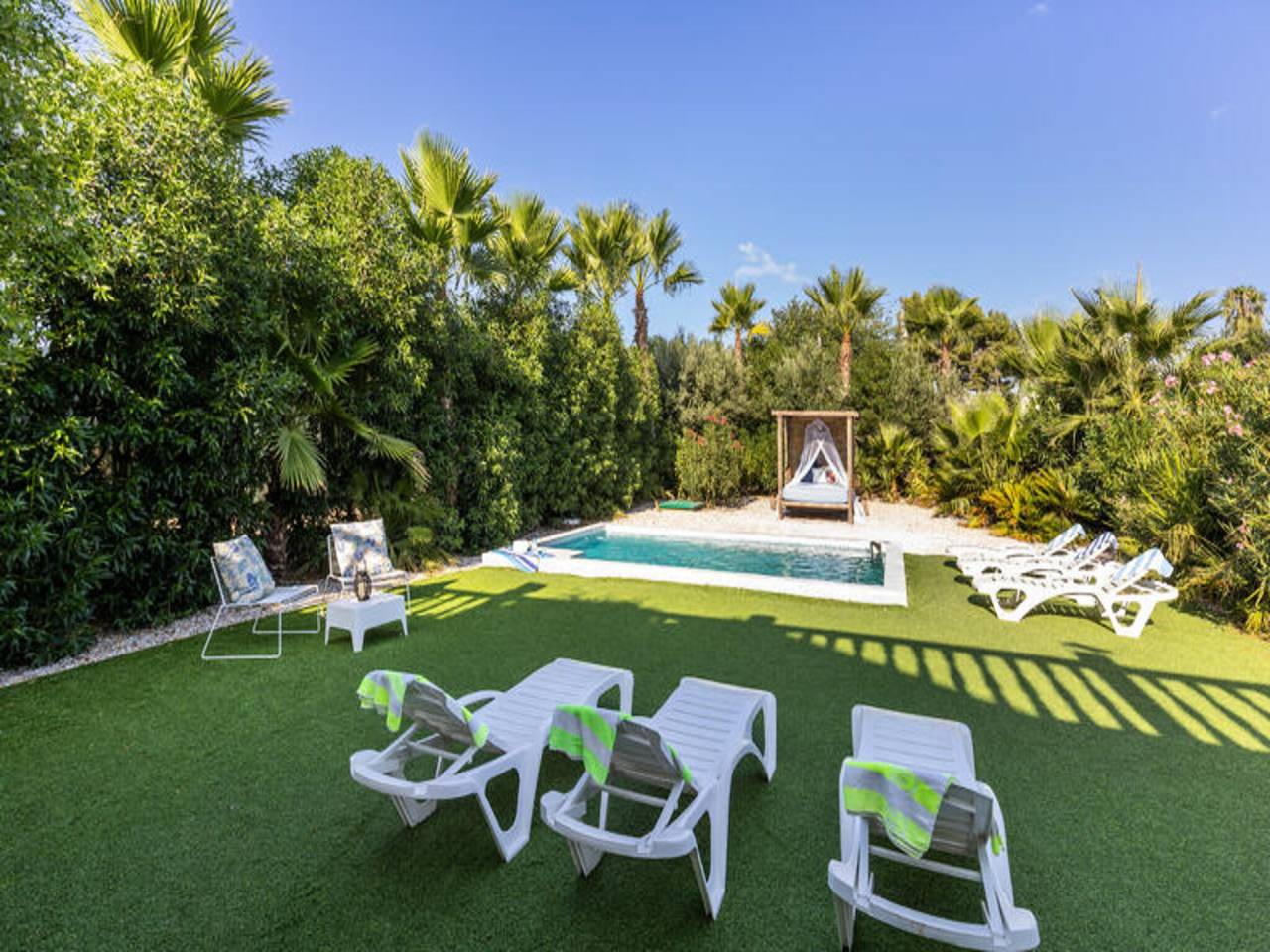 Ganze Wohnung, Villa in Algorfa mit Pool und Garten in Algorfa, Costa Blanca