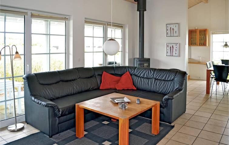Ferienhaus für 8 Personen, mit Terrasse und Whirlpool sowie Garten und Seeblick in Filsø See - 3