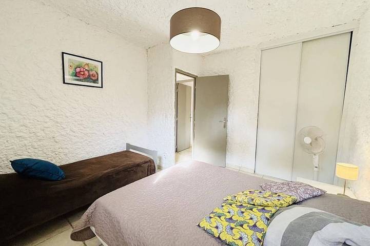 Gîte pour 6 personnes, avec terrasse dans Gare du Club Med Cocody - 2