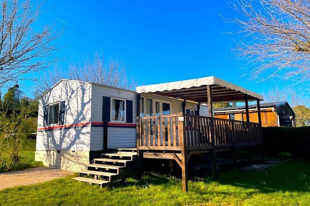 Camping 3 étoiles - Piscine  - eehgeh in Casties-Labrande, Haute-Garonne
