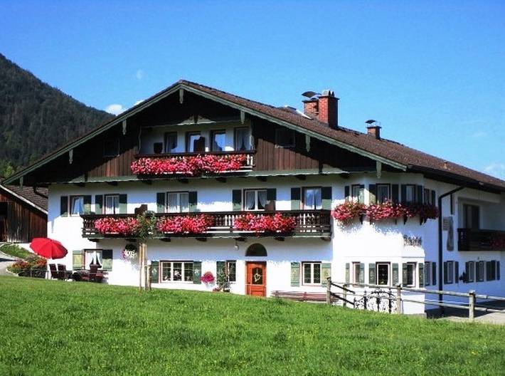 Pension für 2 Personen, mit Balkon und Terrasse sowie Garten in Bayerisch Gmain
