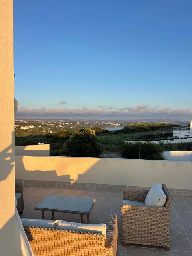 Chalet para 22 personas, con vistas y vistas al lago además de piscina y jardín, Se admiten mascotas en Lisboa y alrededores - 4