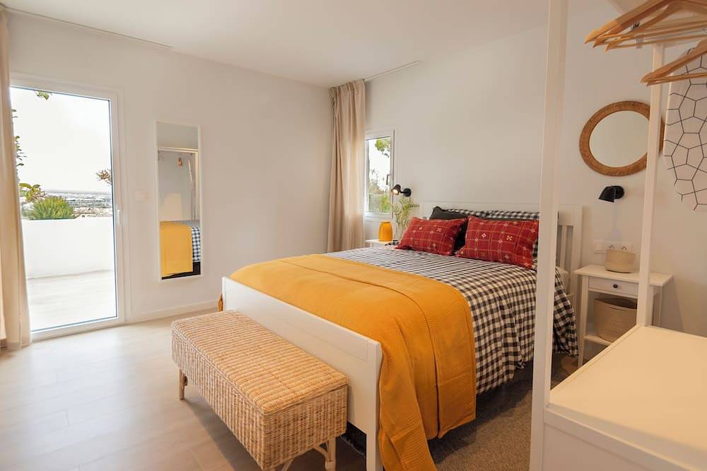 Apartamento entero, Acogedor apartamento con terraza y vistas en el Barrio de Monachil in Barrio de la Vega, Monachil
