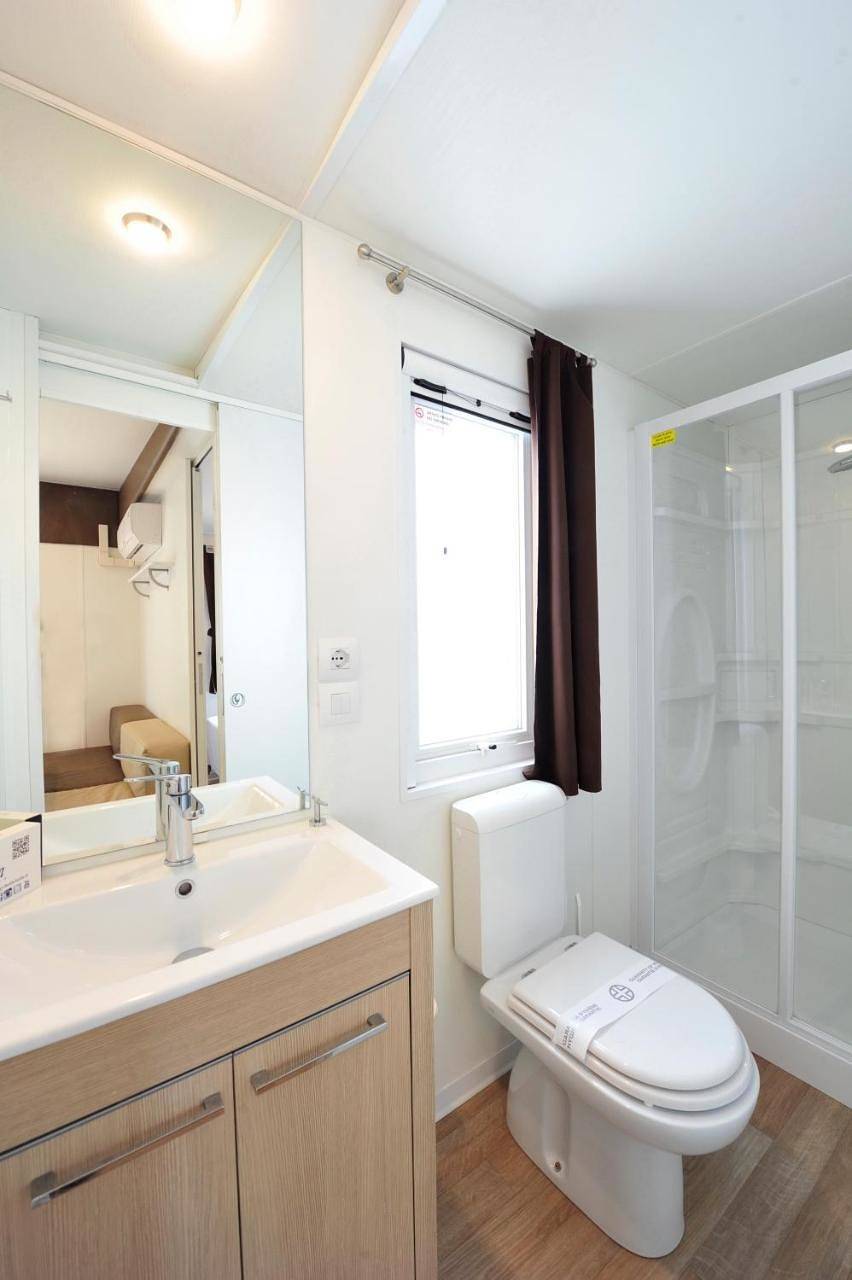 Camping Bella Italia in Peschiera del Garda, Gardasee-Berge