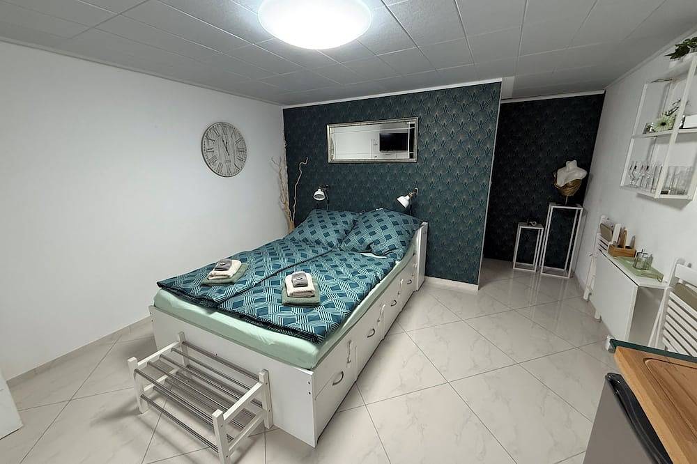 Ganze Wohnung, Romantisches Studio inmitten von Weinbergen Ii in Laufen-Uhwiesen, Kanton Zürich