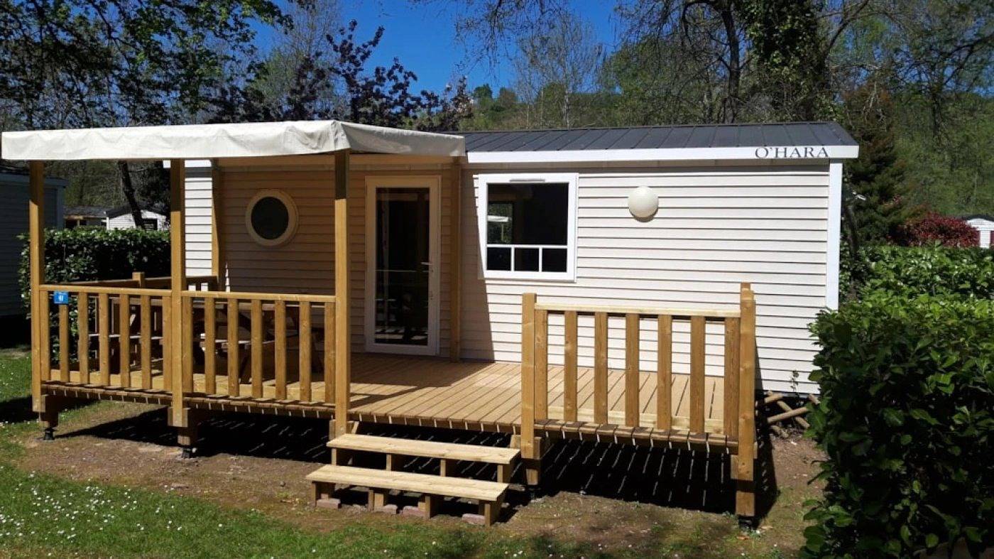 Zecamping 4 étoiles familial pet friendly animé piscine chauffée in Aramits, Béarn
