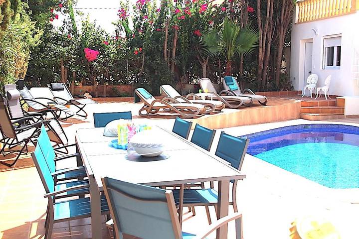 Casa rural para 10 personas, con piscina y jardín en Torrevieja - 2