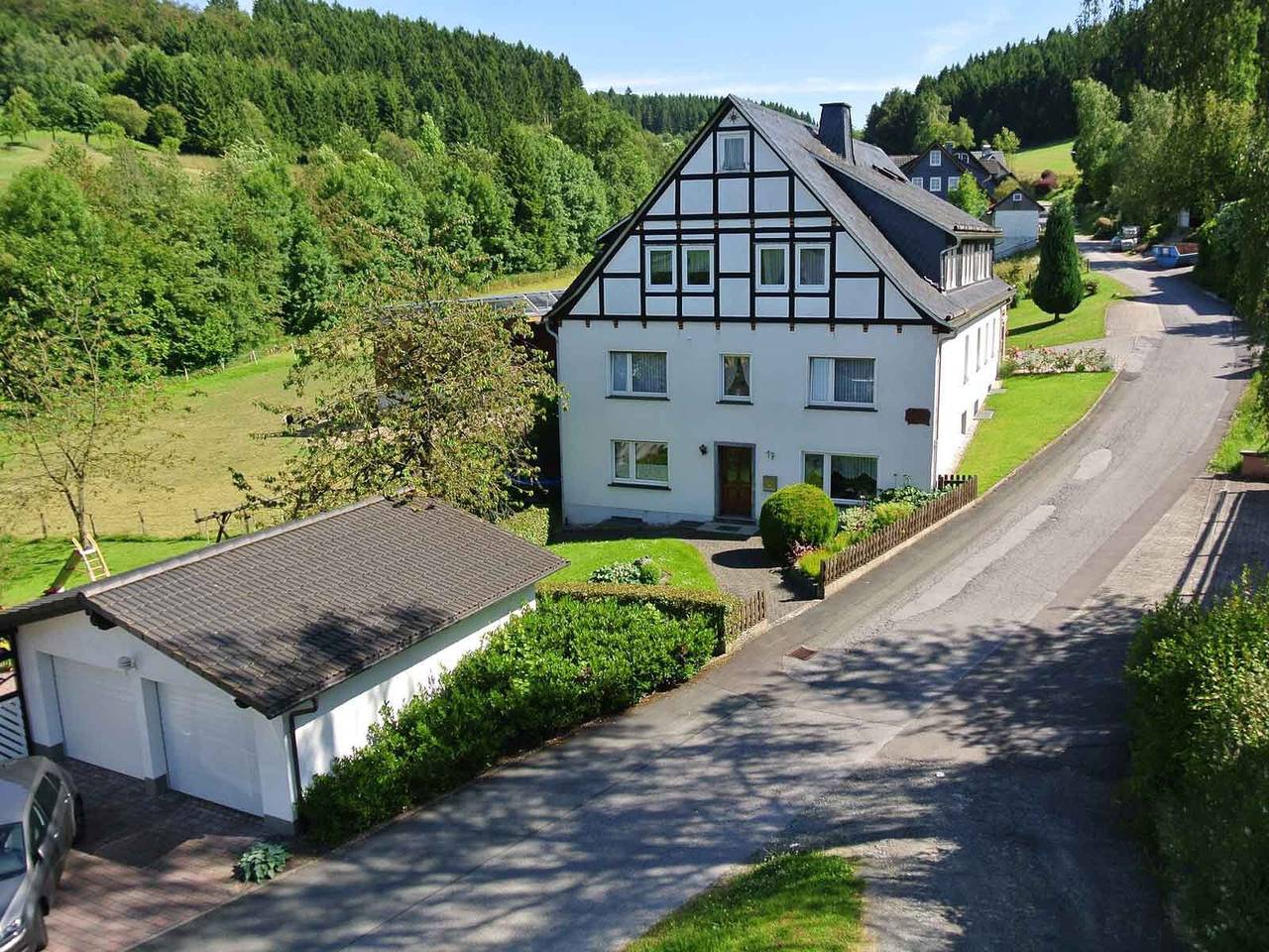 Ganze Wohnung, Ferienwohnung 'Kornkammer' mit Gemeinschaftsgarten, Balkon und Wi-Fi in Schmallenberg, Hochsauerlandkreis