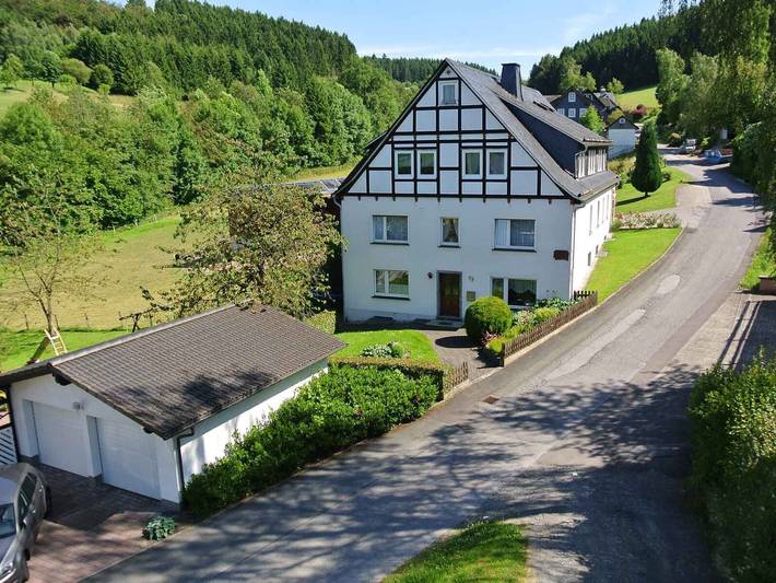 Hel lejlighed, Apartment 'Kornkammer' with Shared Garden, Balcony and Wi-Fi in Schmallenberg, Hochsauerlandkreis