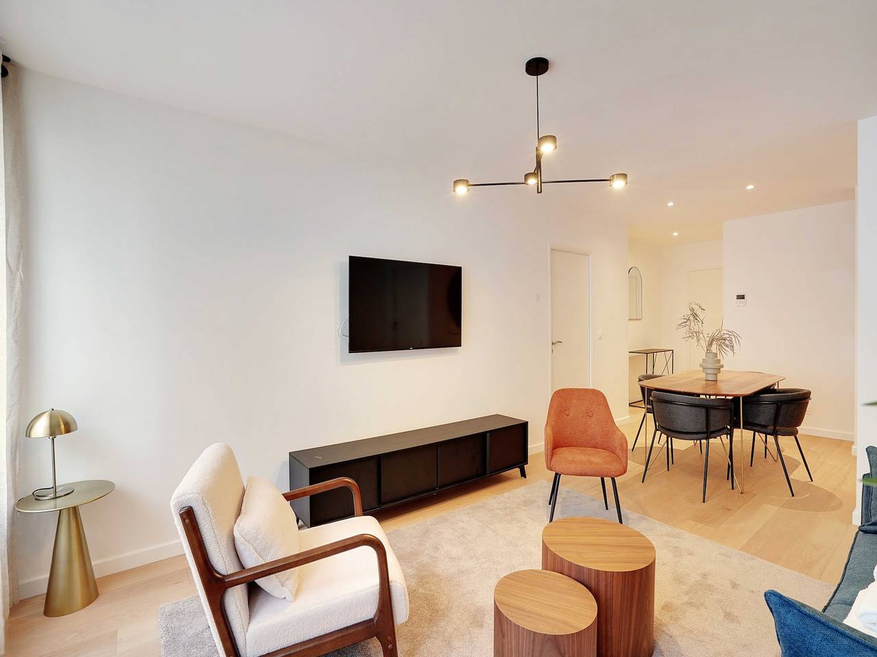 Apartamento entero, Apartamento elegante y refinado - Levallois-Perret in Levallois-Perret, Altos del Sena