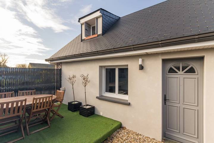 Gîte pour 4 personnes, avec terrasse et jardin dans Mannevillette