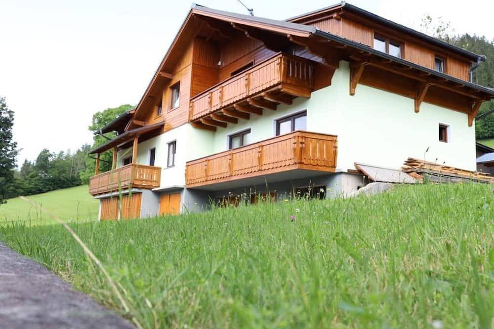 Dreibettzimmer mit Dusche, Wc - Edlingerhof in Schladming, Schladming-Dachstein