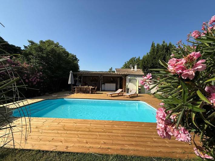 Maison d’hôte pour 2 personnes, avec terrasse et jardin ainsi que piscine et vue à Salernes - 3