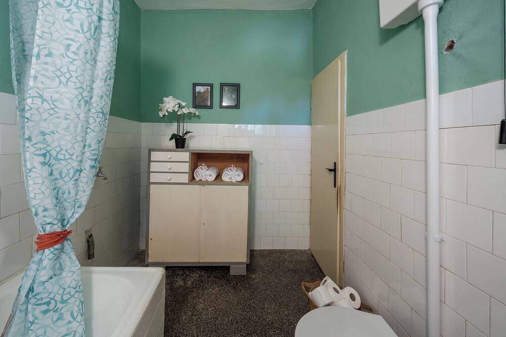 Enjoyable estate in charming Ilok  with Danube views, wine and experiences in Vukovar-Srijem