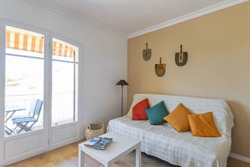 Location De Vacances pour 4 Personnes dans Saint-Cyr-sur-Mer, Région de Toulon, Photo 1