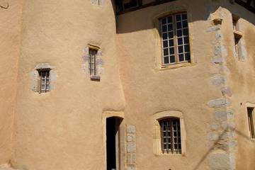 Location de vacances pour 4 personnes, avec jardin à Saint-Haon-le-Châtel