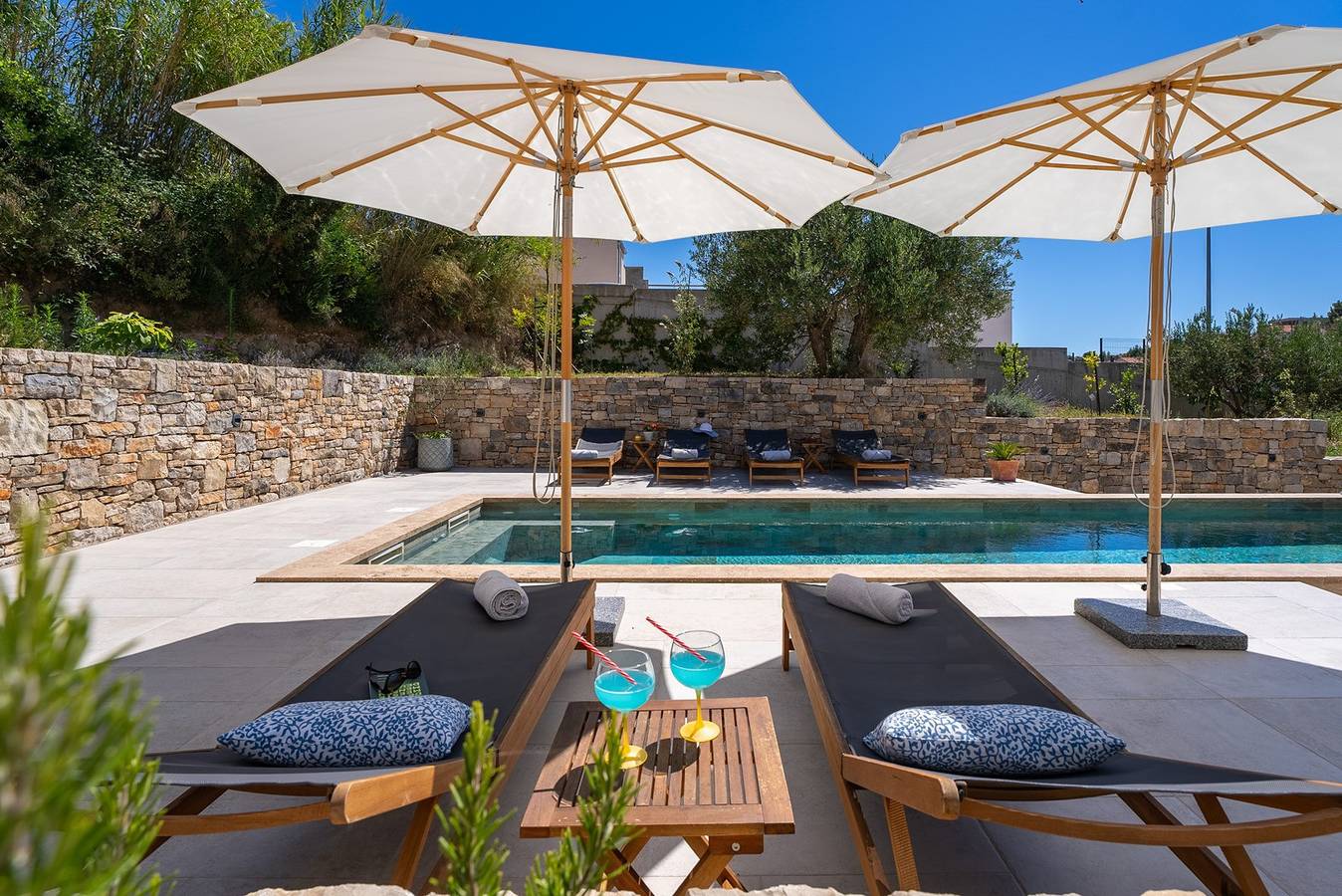 Luxury Villa Praska with 3 en-suite bedrooms, Finnish Sauna, private pool in Grljevac (Podstrana), Podstrana