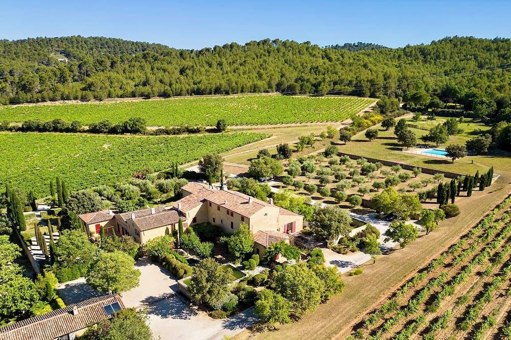 Appartement De Vacances pour 6 Personnes dans Pertuis, Parc naturel régional du Luberon
