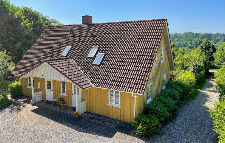 Ferienhaus für 6 Personen, mit Terrasse und Garten in Bryrup - 2